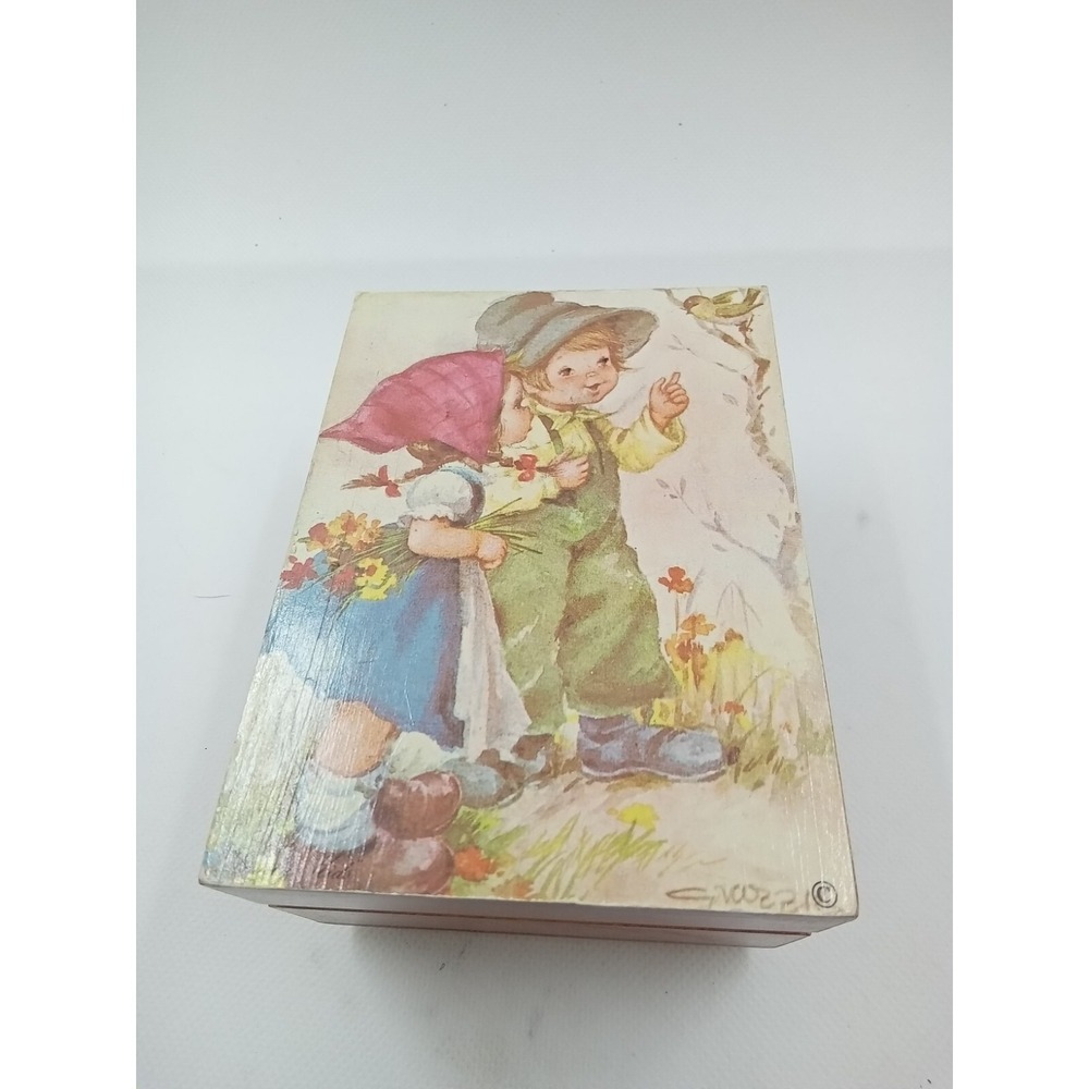 Vintage Lador‎ Swiss Music Box Hummel Style Art Dream of Love Liszt Superstar